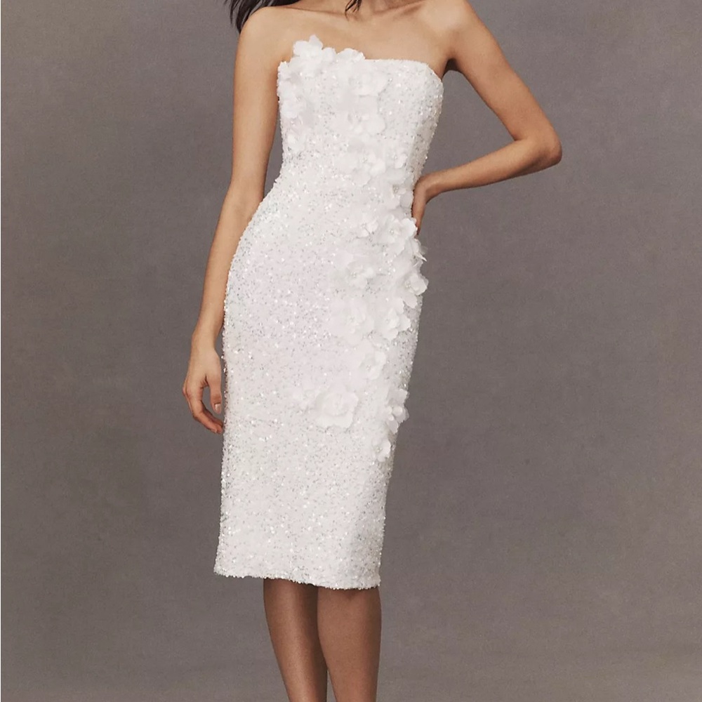 HELSI LILIANA STRAPLESS FLORAL APPLIQUÉ STRETCH SEQUIN MIDI DRESS